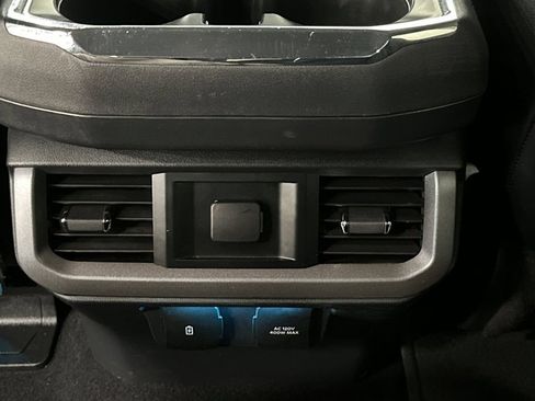 Used 2023 Ford F150 Lariat AWD/4WD image 14