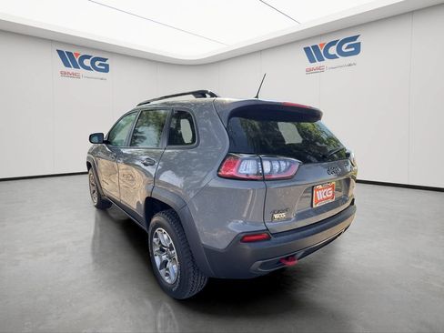 Used 2022 Jeep Cherokee Trailhawk w/ Premium Leather Package AWD/4WD image 5