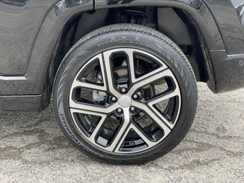 Certified 2024 Jeep Compass Limited w/ Elite Group AWD/4WD image 54