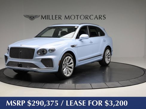 New 2025 Bentley Bentayga Azure V8 image 1