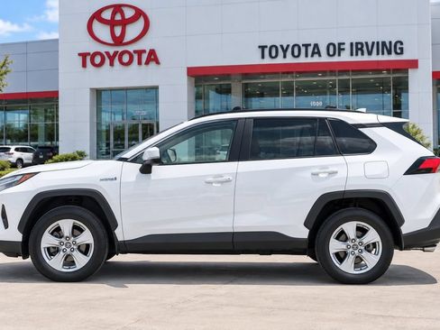 Used 2023 Toyota RAV4 XLE w/ Convenience Package AWD/4WD image 11