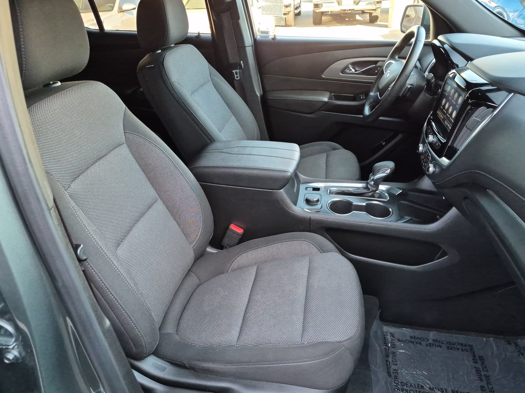 Used 2023 Chevrolet Traverse LT FWD image 27