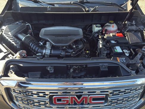 Used 2017 GMC Acadia Denali AWD/4WD image 24