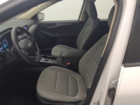 Used 2020 Ford Escape S image 17