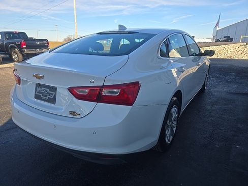 Used 2025 Chevrolet Malibu LT image 8
