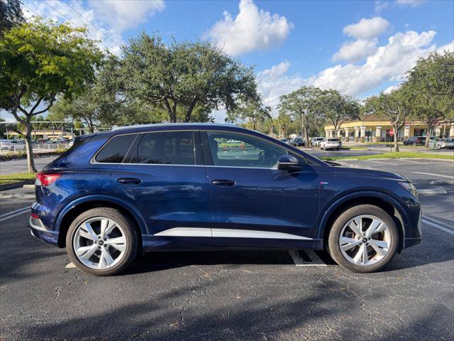 Used 2023 Audi Q4 e-tron Premium Plus w/ Premium Plus AWD/4WD image 9
