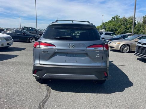 Used 2022 Toyota Corolla Cross LE AWD/4WD image 4