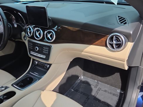 Certified 2017 Mercedes-Benz CLA 250 image 16