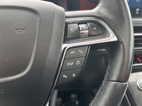 Used 2023 Lincoln Nautilus Reserve image 30