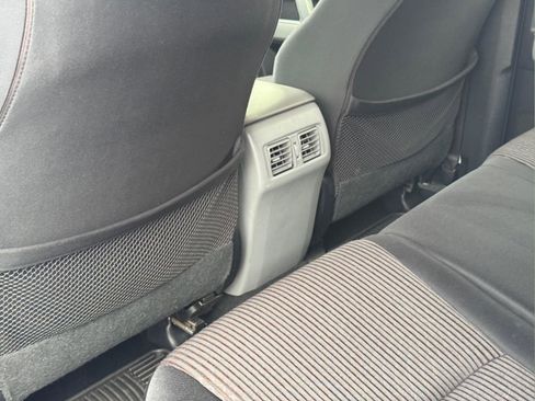 Used 2013 Toyota 4Runner SR5 w/ Convenience Pkg image 15