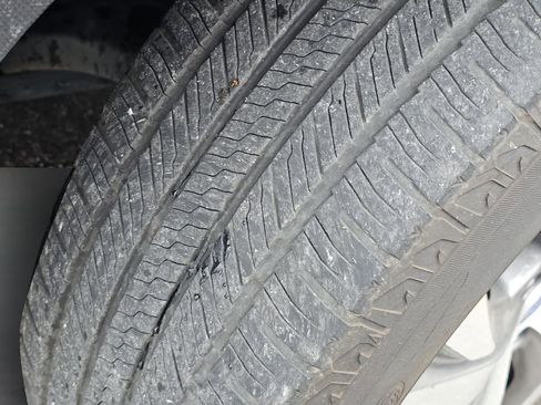 Used 2021 Subaru Ascent Premium w/ Convenience Package image 20