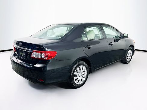 Used 2013 Toyota Corolla LE image 9