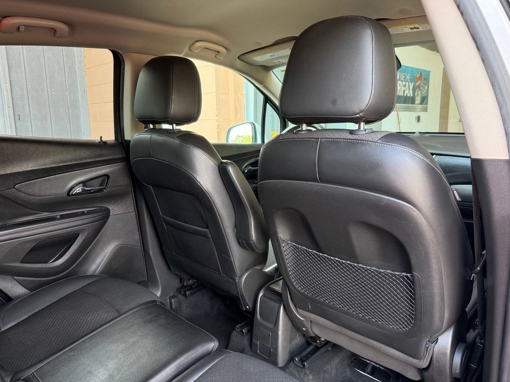 Used 2019 Buick Encore Preferred FWD image 16