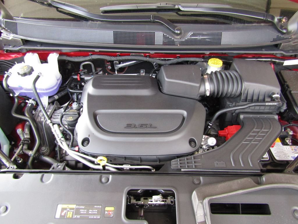 New 2027 Chrysler Pacifica Select FWD image 31