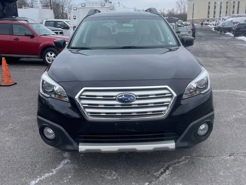 Used 2015 Subaru Outback 2.5i Limited image 2