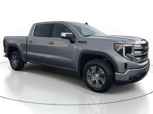 New 2026 GMC Sierra 1500 SLE image 2