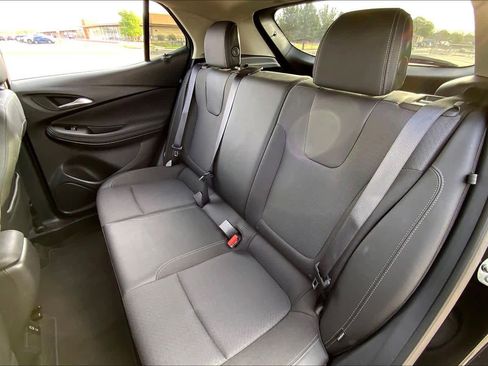 Used 2025 Buick Encore GX Preferred image 21