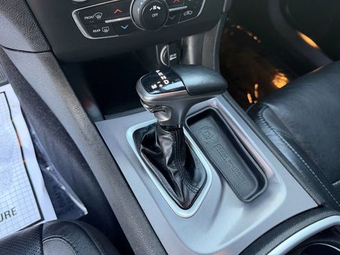 Used 2021 Dodge Charger SXT w/ Leather Interior Group image 18