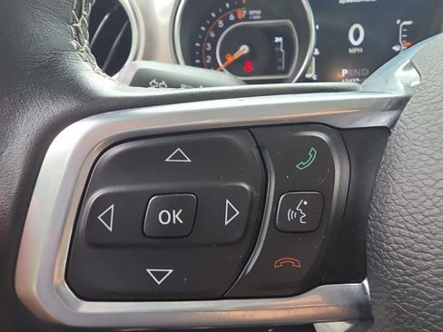 Used 2020 Jeep Gladiator Overland w/ LED Lighting Group AWD/4WD image 39