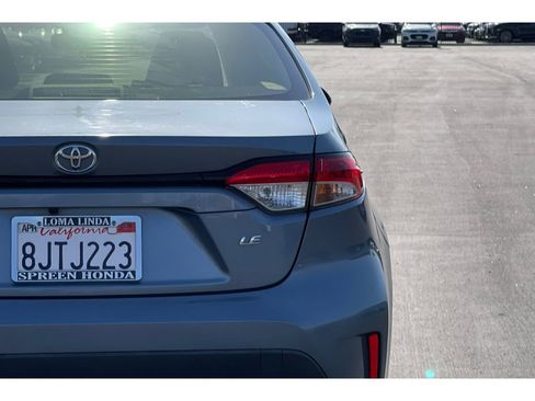 Used 2020 Toyota Corolla LE w/ Carpet Mat Package (TMS) FWD image 16