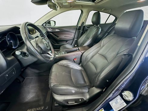 Used 2018 MAZDA MAZDA3 Grand Touring FWD image 13