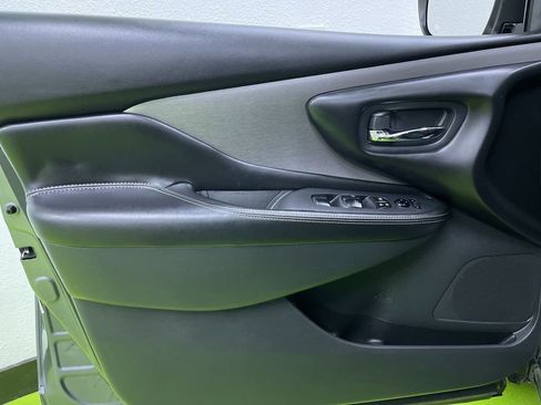 Used 2023 Nissan Murano S image 16