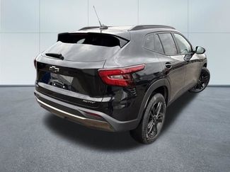 Used 2025 Chevrolet Trax ACTIV video 4