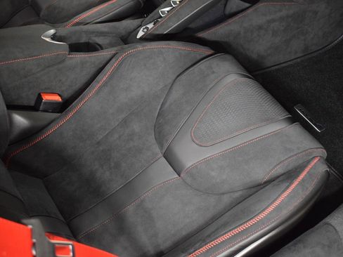 New 2026 McLaren 750S image 20