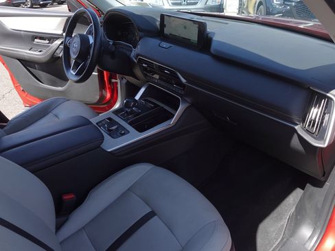 Used 2024 MAZDA CX-90 Plug-In Hybrid w/ Preferred AWD/4WD image 13