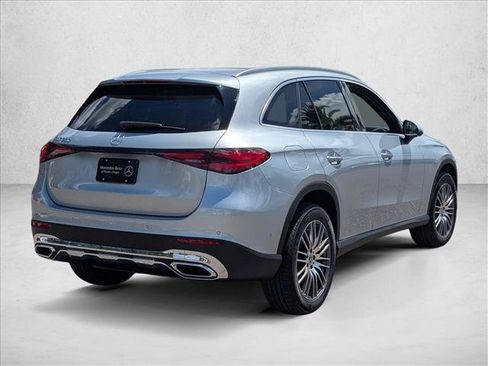 Certified 2026 Mercedes-Benz GLC 300 image 2