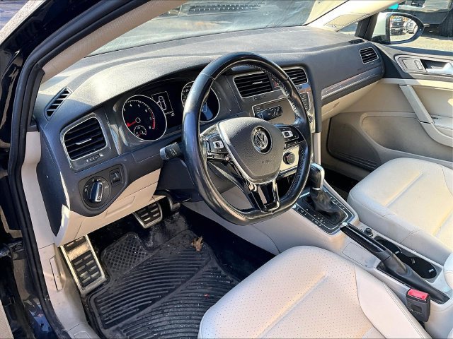 Used 2017 Volkswagen Golf Alltrack SE AWD/4WD image 8