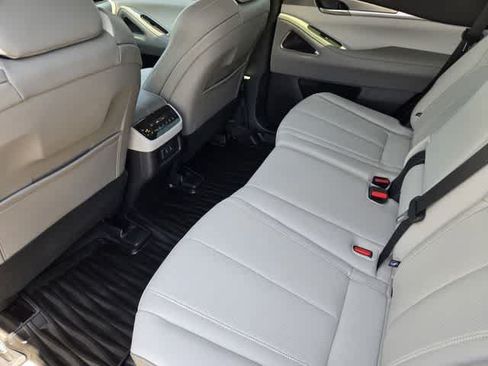 Used 2027 INFINITI QX60 Luxe w/ Cargo Package FWD image 12