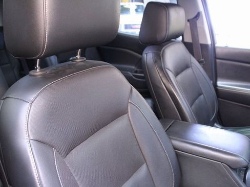 Used 2018 GMC Acadia SLT image 11