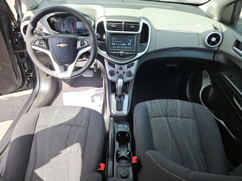 Used 2017 Chevrolet Sonic LT FWD image 21