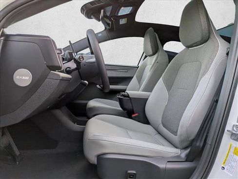 New 2026 Volvo EX30 Ultra w/ Protection Package AWD/4WD image 4