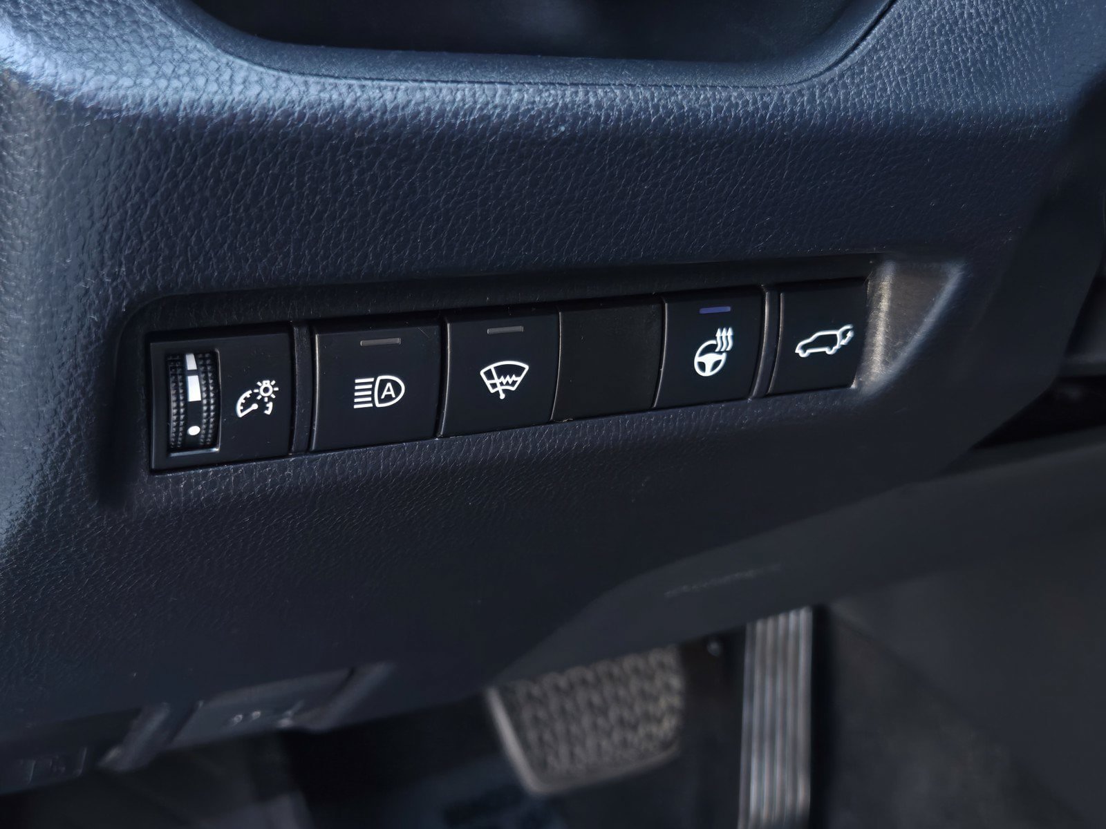 Certified 2021 Toyota RAV4 XLE Premium FWD image 16