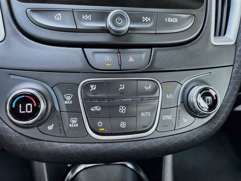 Used 2024 Chevrolet Malibu LT FWD image 19