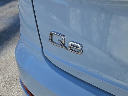 Used 2019 Audi Q8 Premium Plus w/ Premium Plus image 13