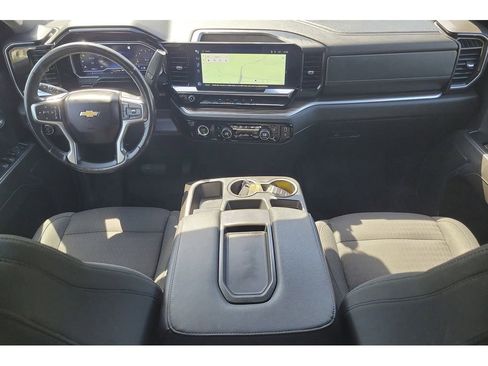 Used 2022 Chevrolet Silverado 1500 LT image 11