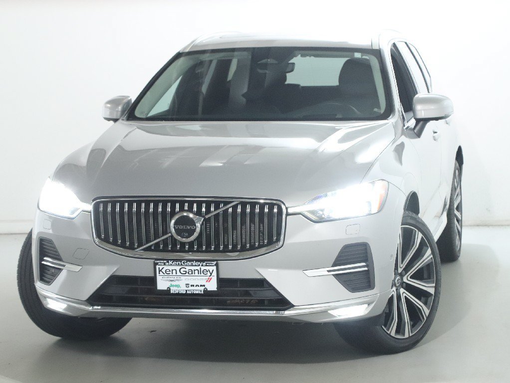 Used 2023 Volvo XC60 B5 Ultimate w/ Climate Package AWD/4WD image 3