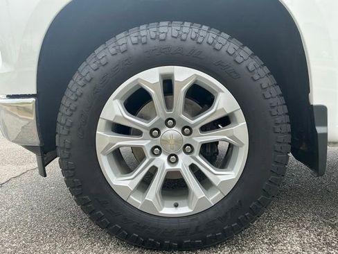 Used 2022 Chevrolet Silverado 1500 LTZ image 14