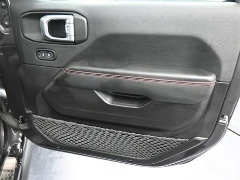 Used 2024 Jeep Wrangler Unlimited Rubicon w/ Convenience Group image 34