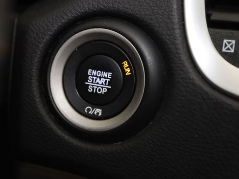 Used 2019 Dodge Durango SXT image 28