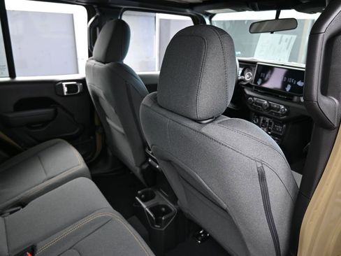 New 2026 Jeep Gladiator Sport image 37