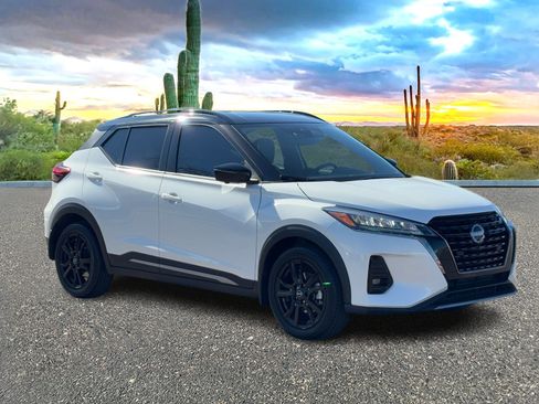 Certified 2023 Nissan Kicks SR w/ SR Premium Package image 7