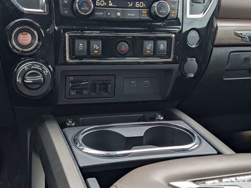 Used 2020 Nissan Titan Platinum Reserve w/ Moonroof Package AWD/4WD image 17