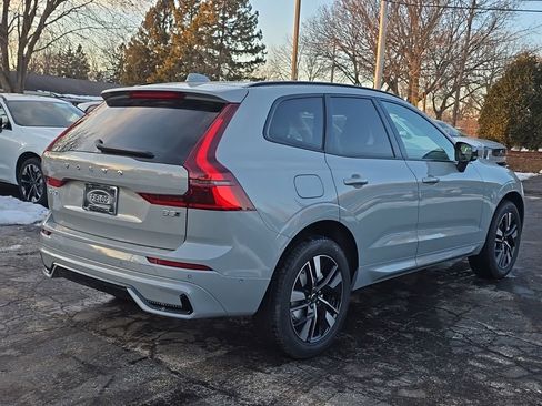 New 2026 Volvo XC60 B5 Plus w/ Climate Package AWD/4WD image 5