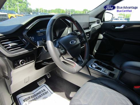 Certified 2023 Ford Escape ST-Line Elite w/ Premium Technology Package AWD/4WD image 15