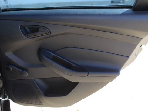 Used 2013 Ford Focus S image 27