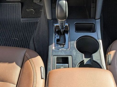 Used 2019 Subaru Outback 2.5i Touring w/ Popular Package #3A image 17